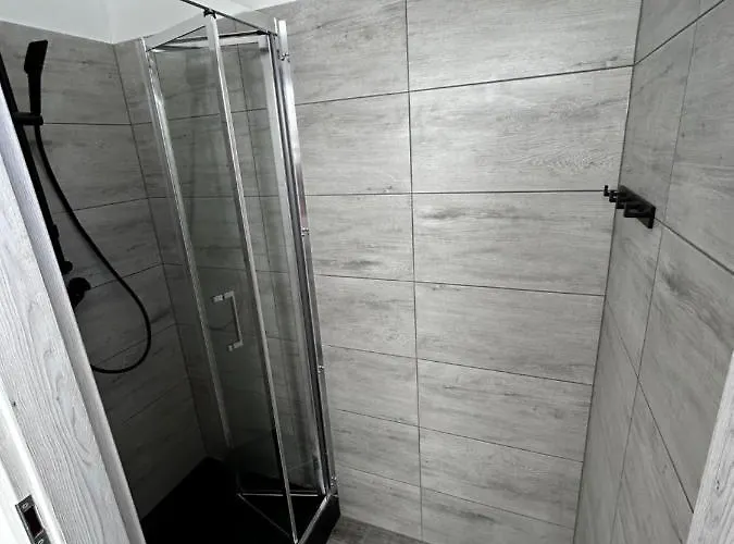 Czarna Perla Hostel *